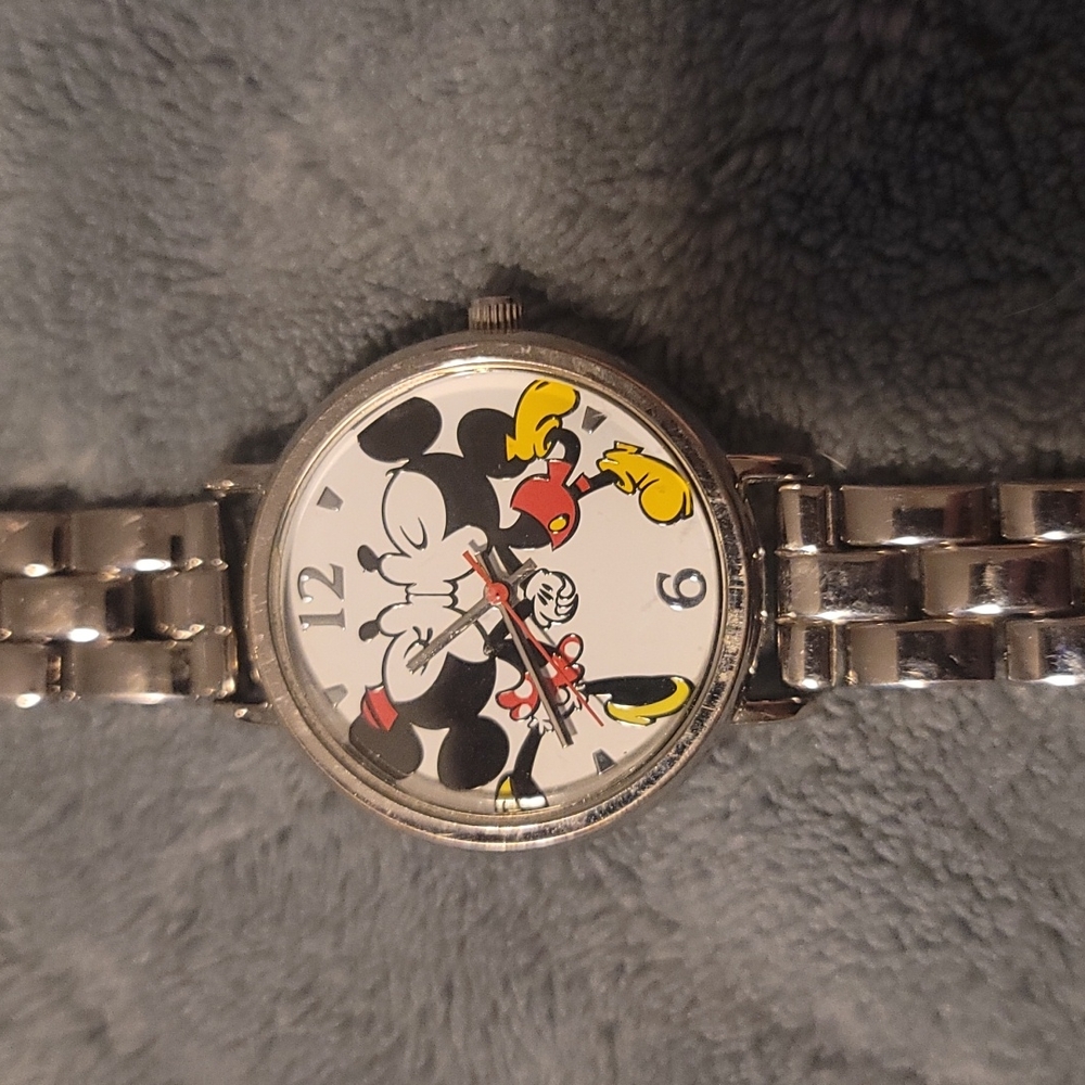 Watch - Picture 2 of 2
